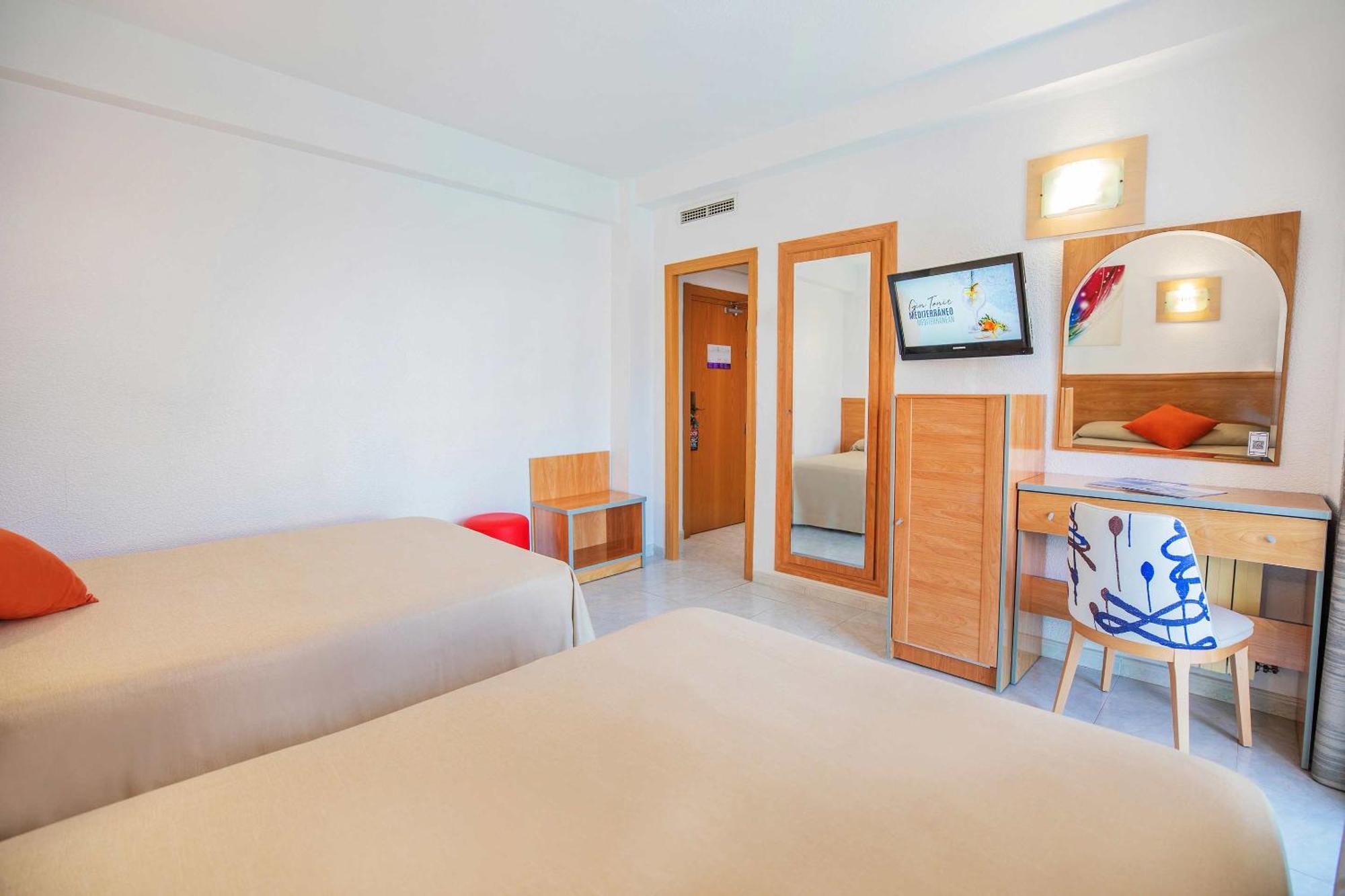 Hotel Servigroup Nereo Benidorm Szoba fotó